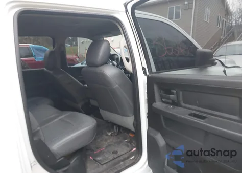 2019 Ram 1500 Classic Tradesman 4X4 5'7 Box z USA, uszkodzony, nr VIN 1C6RR7KT2KS597888